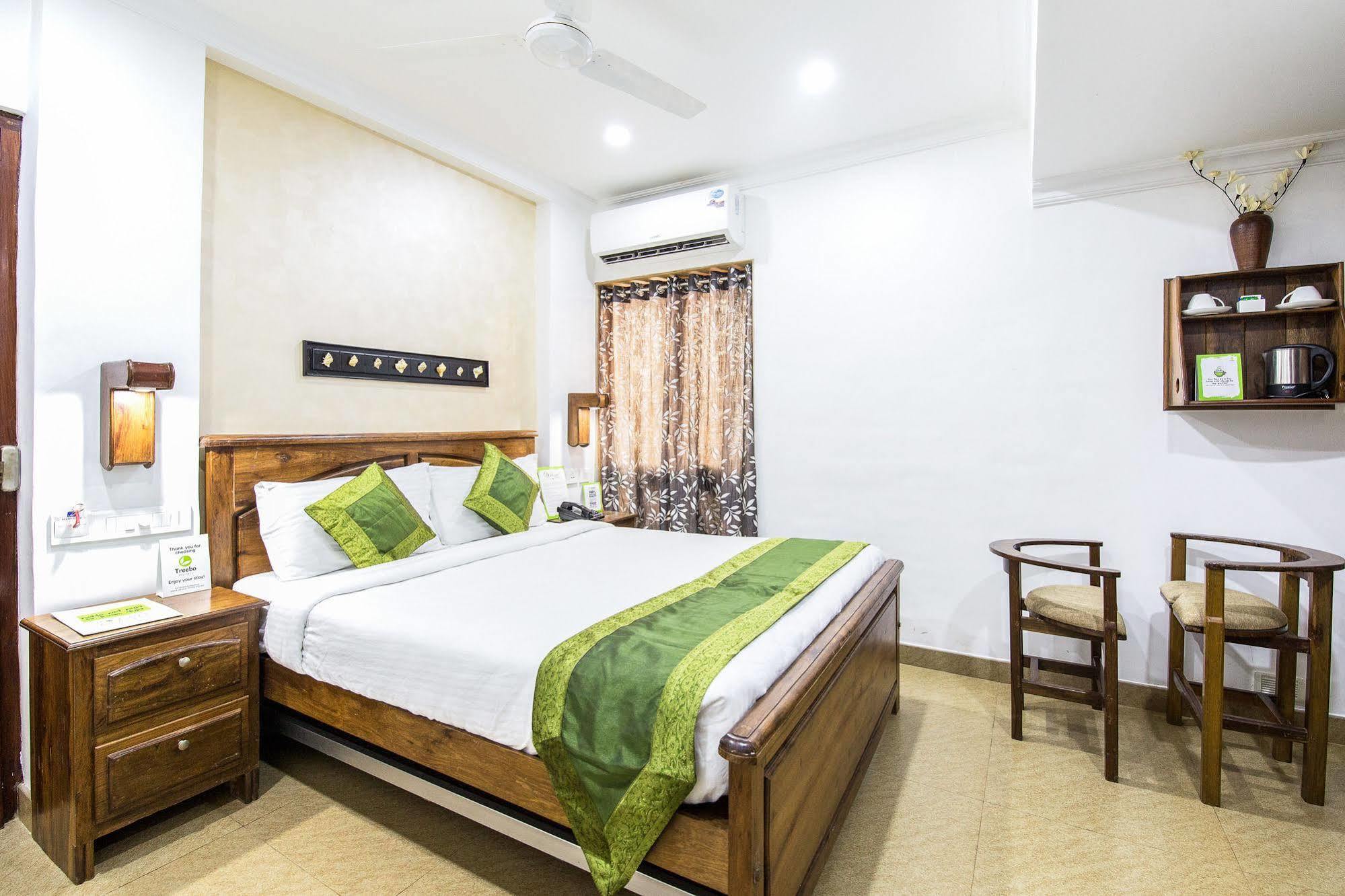 Hotel Mart View Kochi Esterno foto