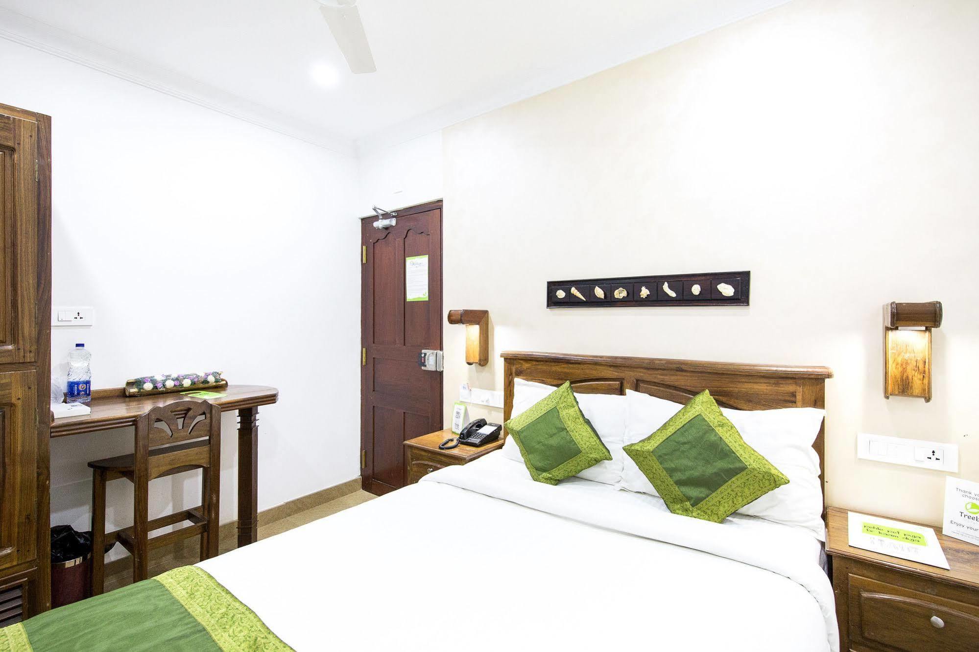 Hotel Mart View Kochi Esterno foto